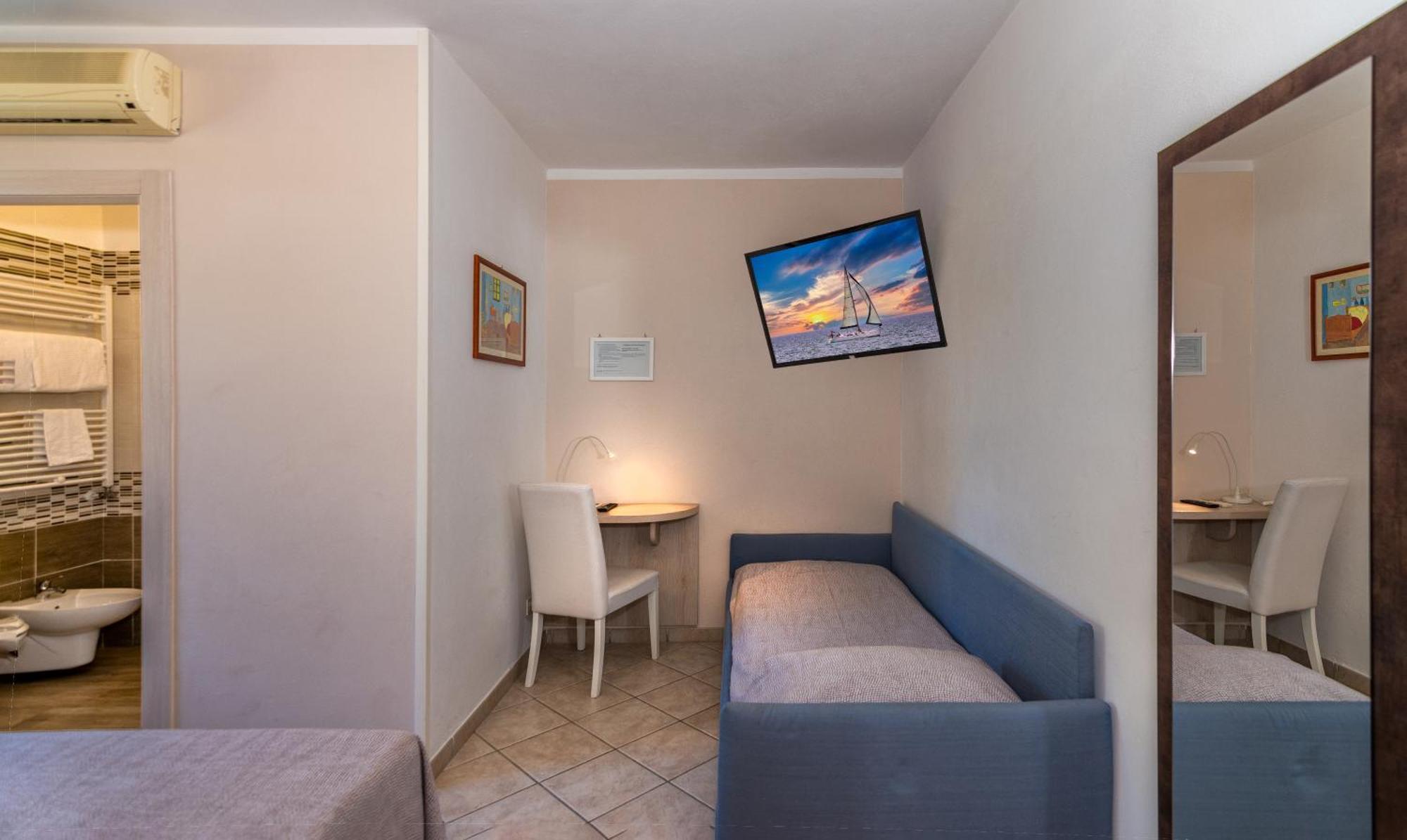 Hotel Eura Marina di Massa Kültér fotó
