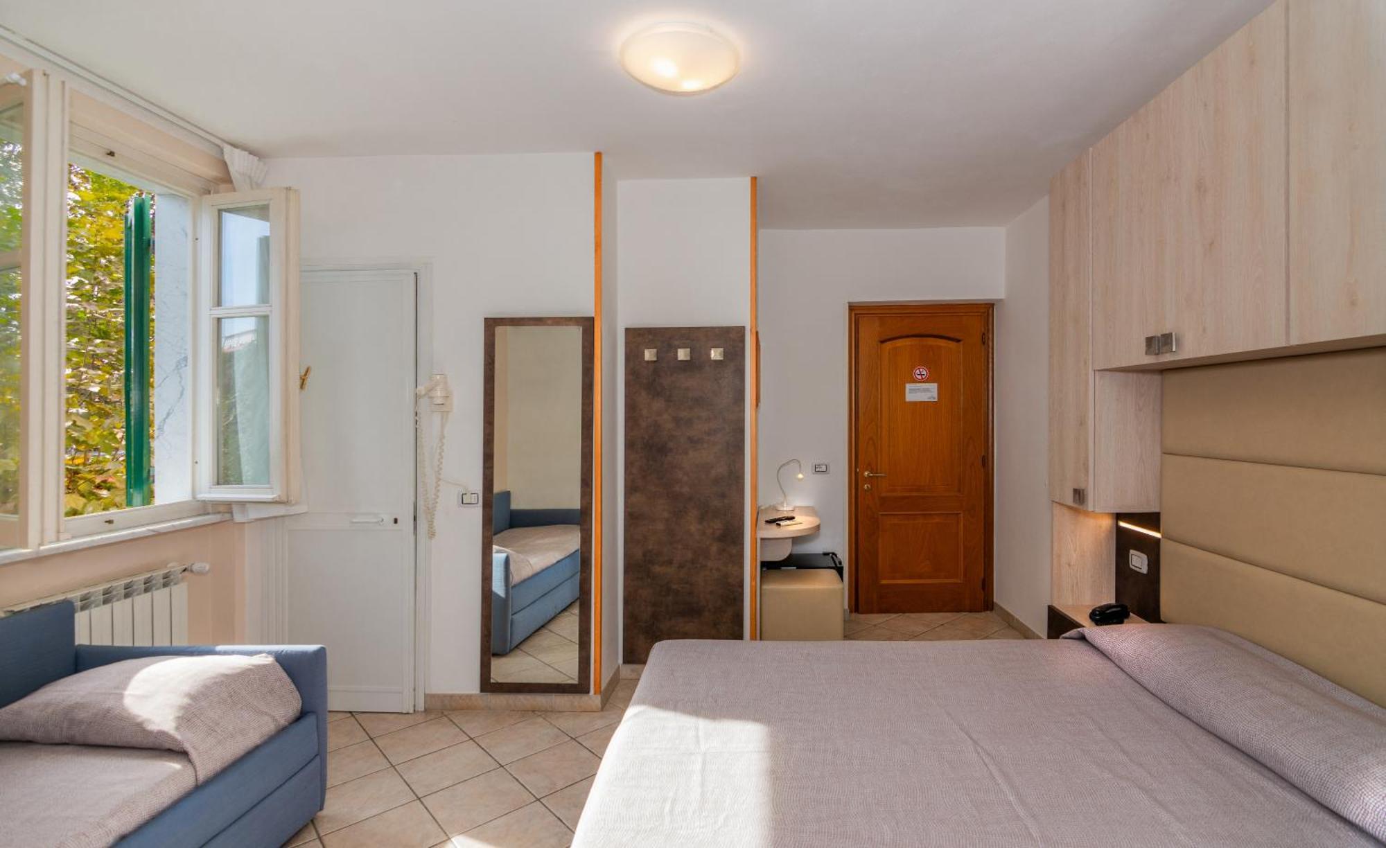 Hotel Eura Marina di Massa Kültér fotó
