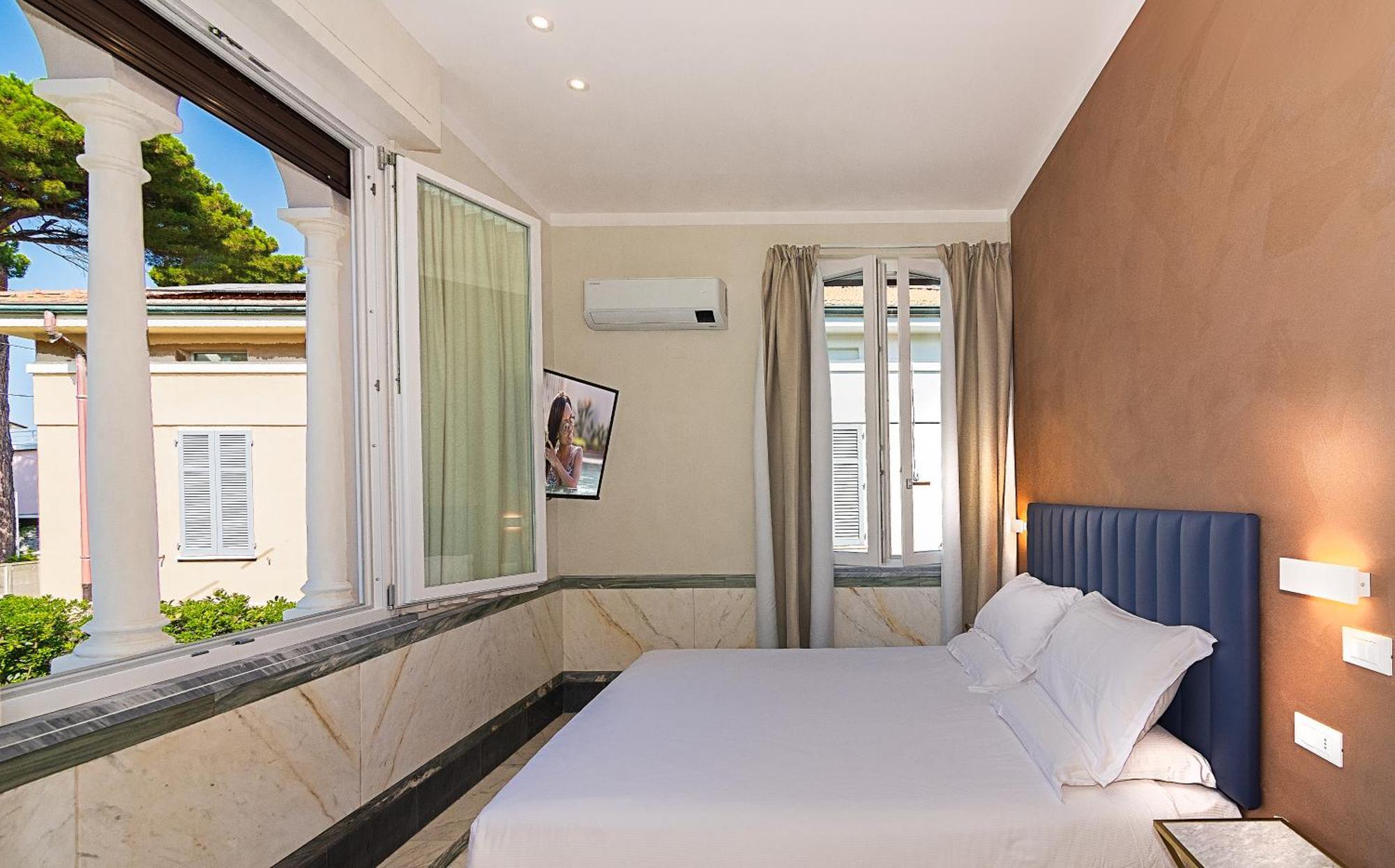 Hotel Eura Marina di Massa Kültér fotó