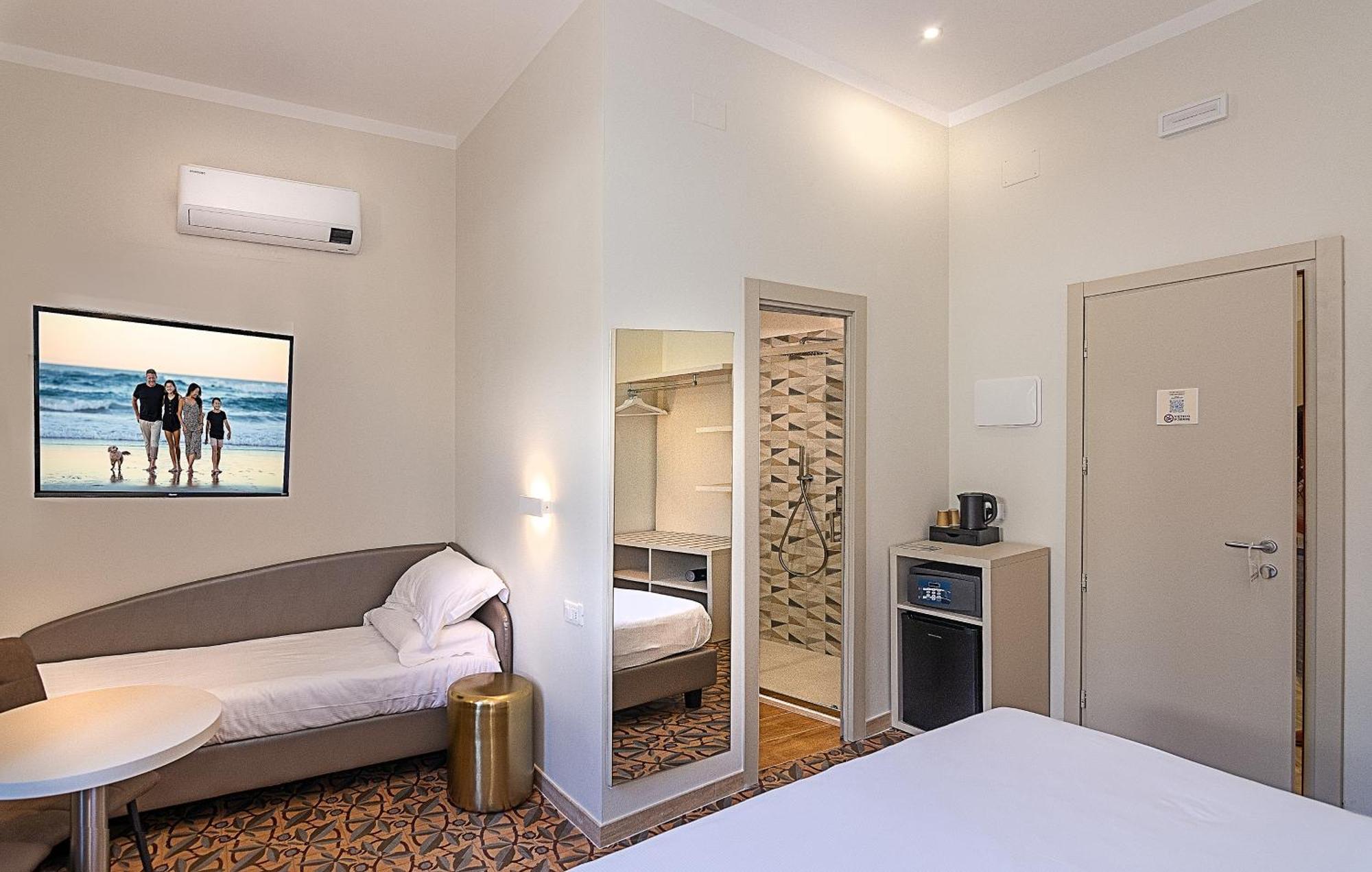 Hotel Eura Marina di Massa Kültér fotó